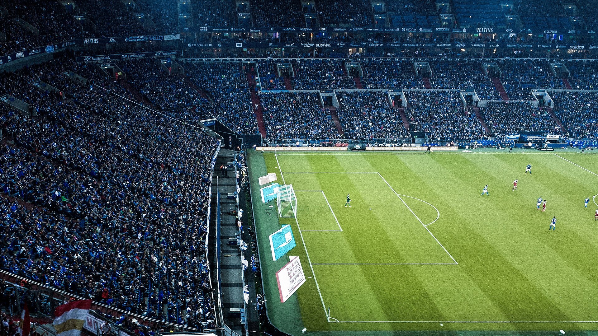 梦幻对决！欧洲足球冠军联赛霸者之战写就巅峰传奇，欧洲足球俱乐部冠军联赛